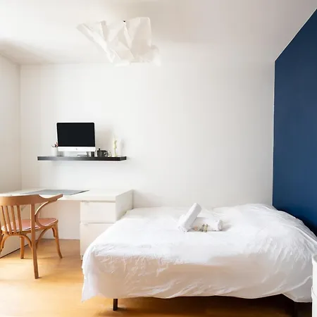 Large Bright T4 With Rooftop In - Welkeys Paris